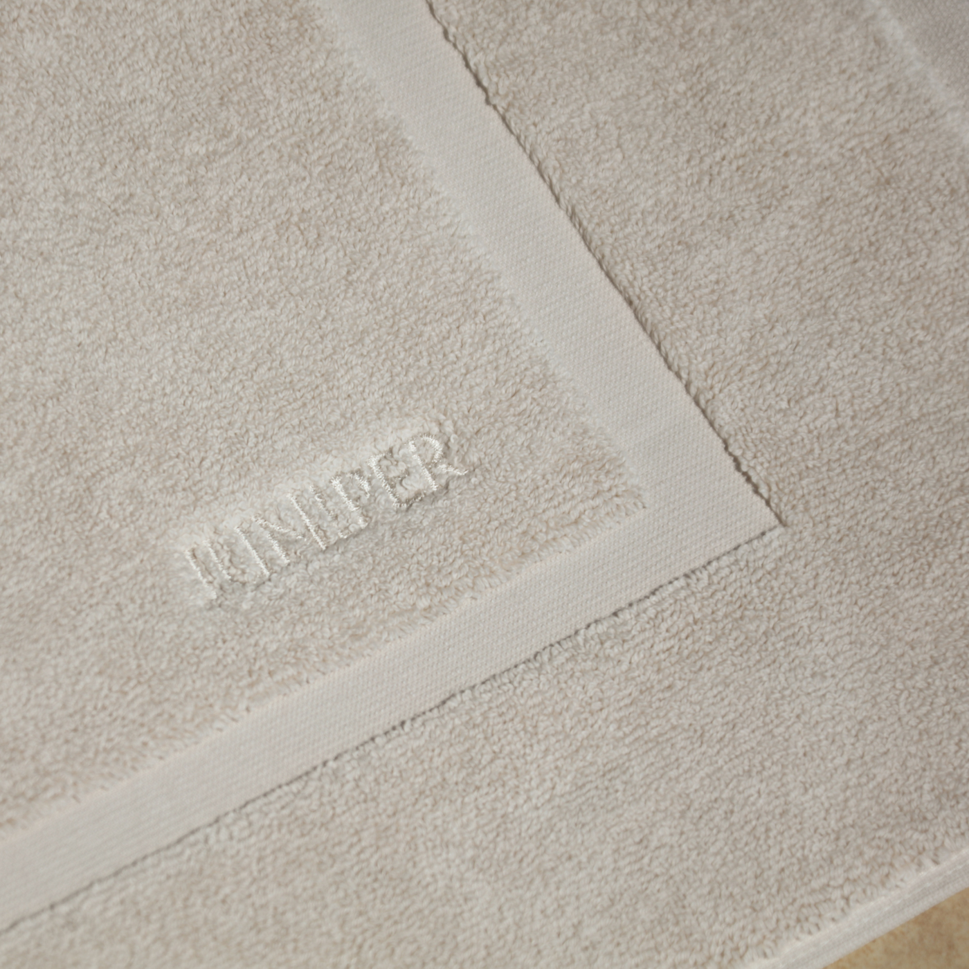 The HĂ´tel Bath Mat - Beach Sand