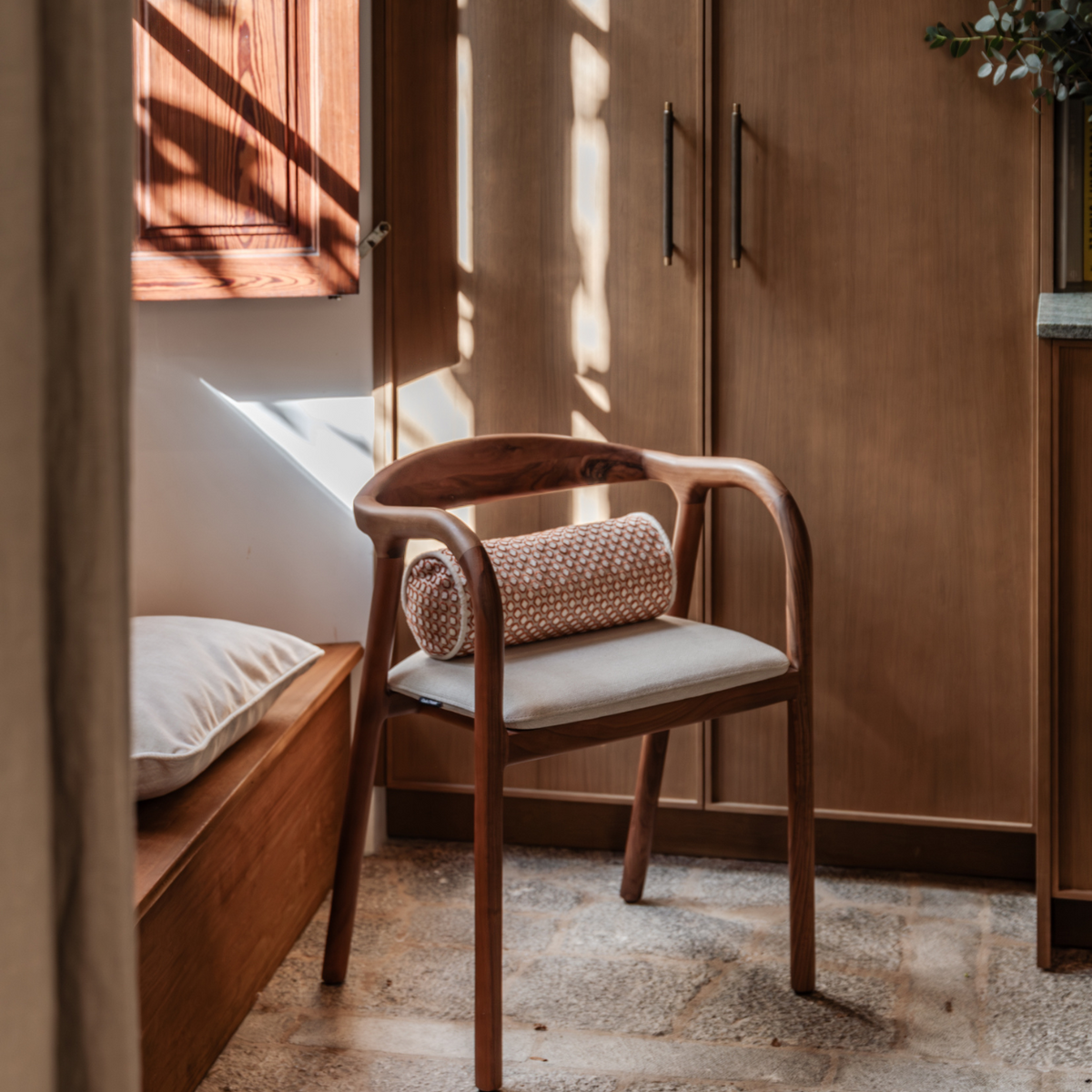 The Decorative Roll Cover Palma - Terracotta Marble