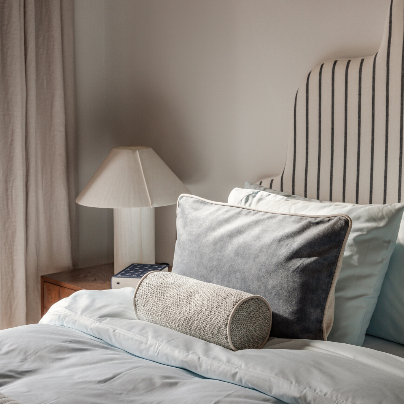 Shadow Lake Pale Horizon