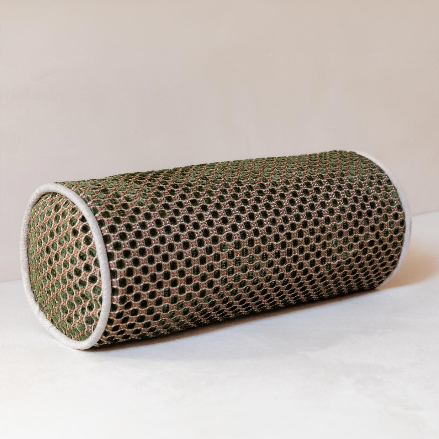 The Decorative Roll Cover Palma - Shimmering Olive Green