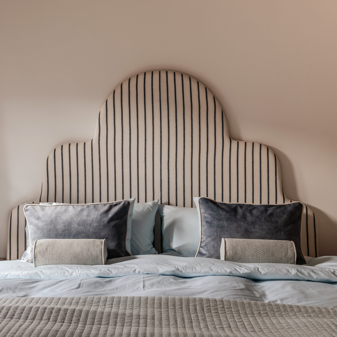 Junipers dekorativa kollektion Florence här i Pale Horizon