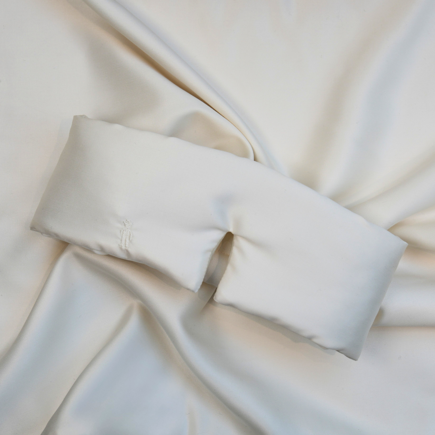 Junipers sovmask i 100% mullbärssilke