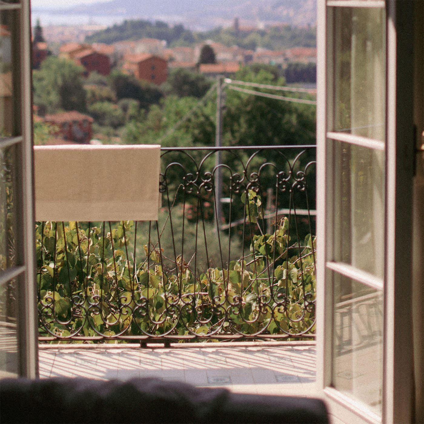 GĂ€sthanddukar - Beach Sand - Juniper