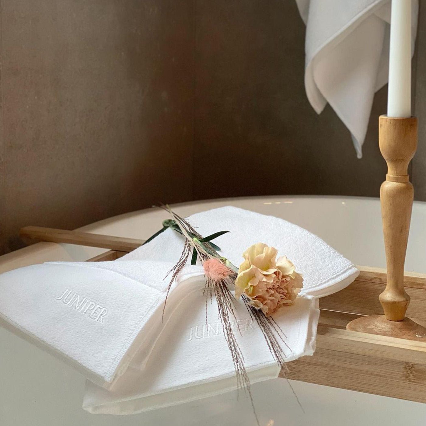 Ansiktshanddukar - Snow White - Juniper