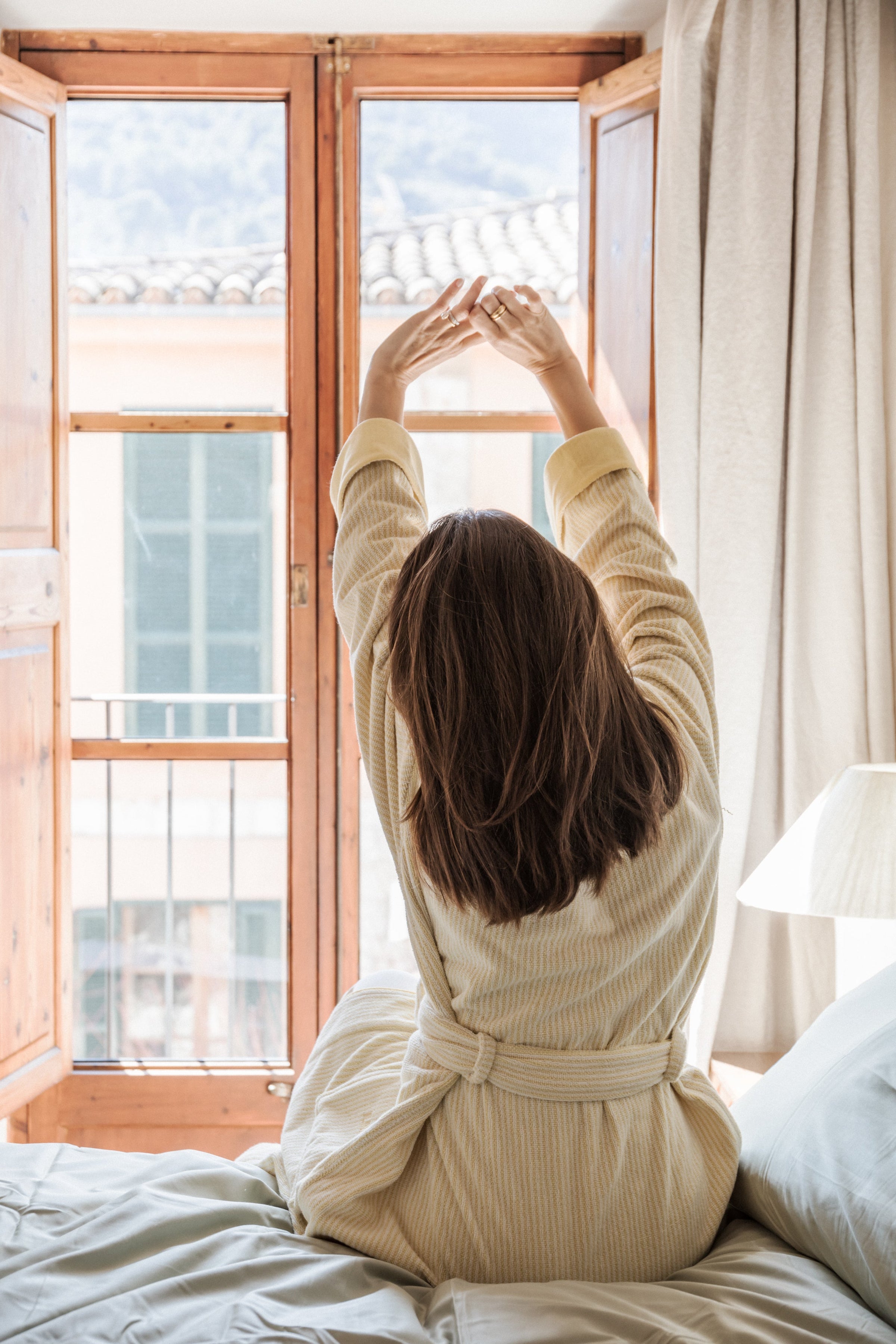 6 small bathroom rituals that make mornings calmer