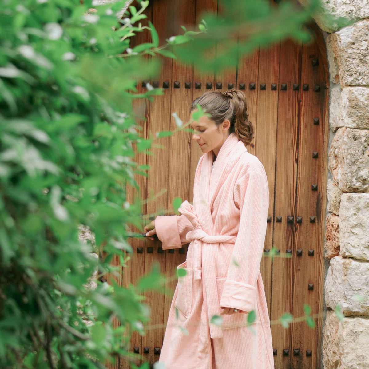 The Finca Bathrobe - Striped Coral Pink
