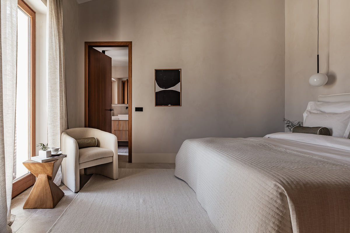 A classic hotel feel, in cool, crisp percale bed linens.