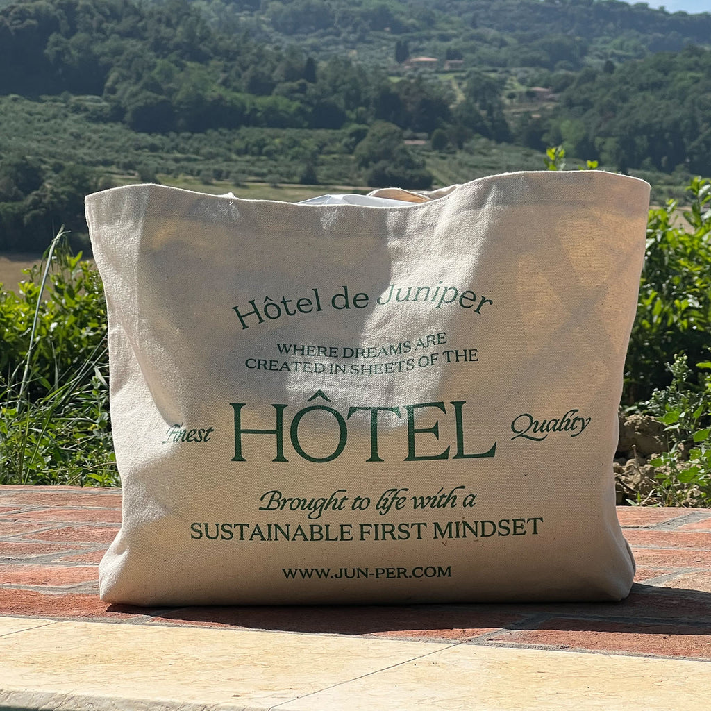 The Hôtel de Juniper Tote - Juniper