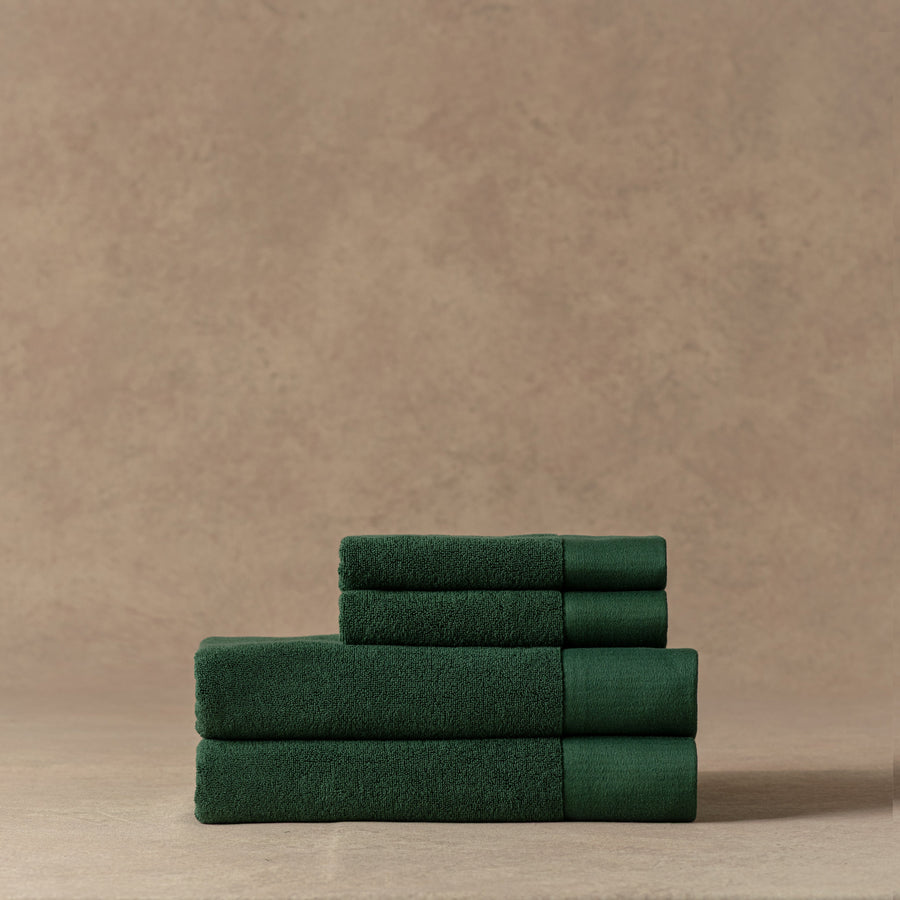 The Master Bathroom Towel Set