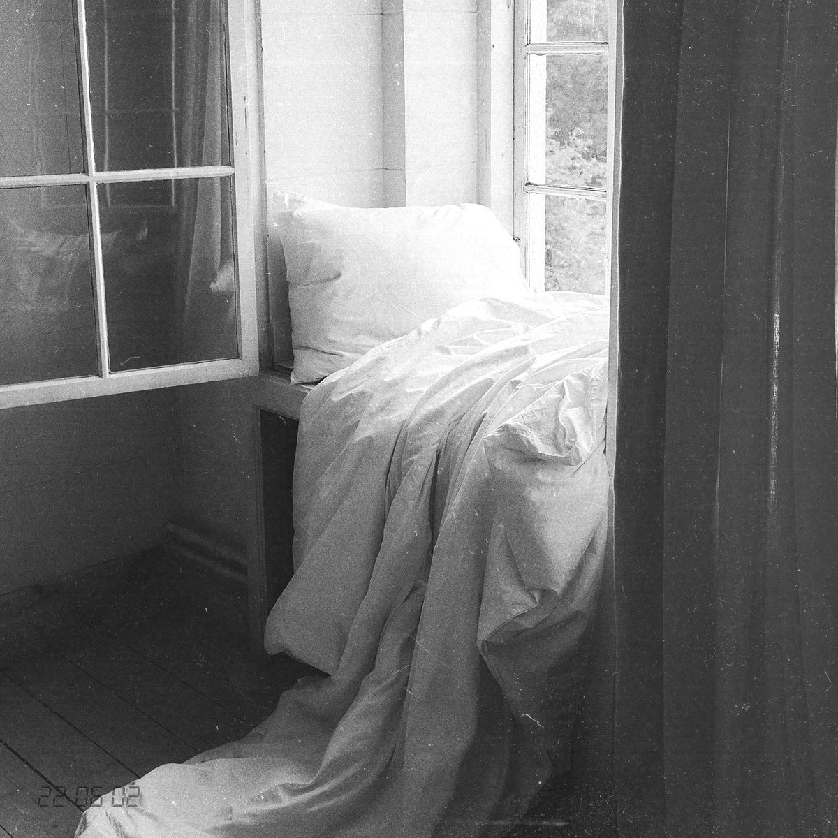 The Single Duvet Cover | Supima Sateen - Beach Sand - Juniper