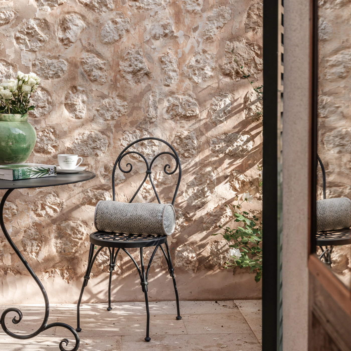 Junipers dekorativa kollektion Florence här i Tuscan Garden