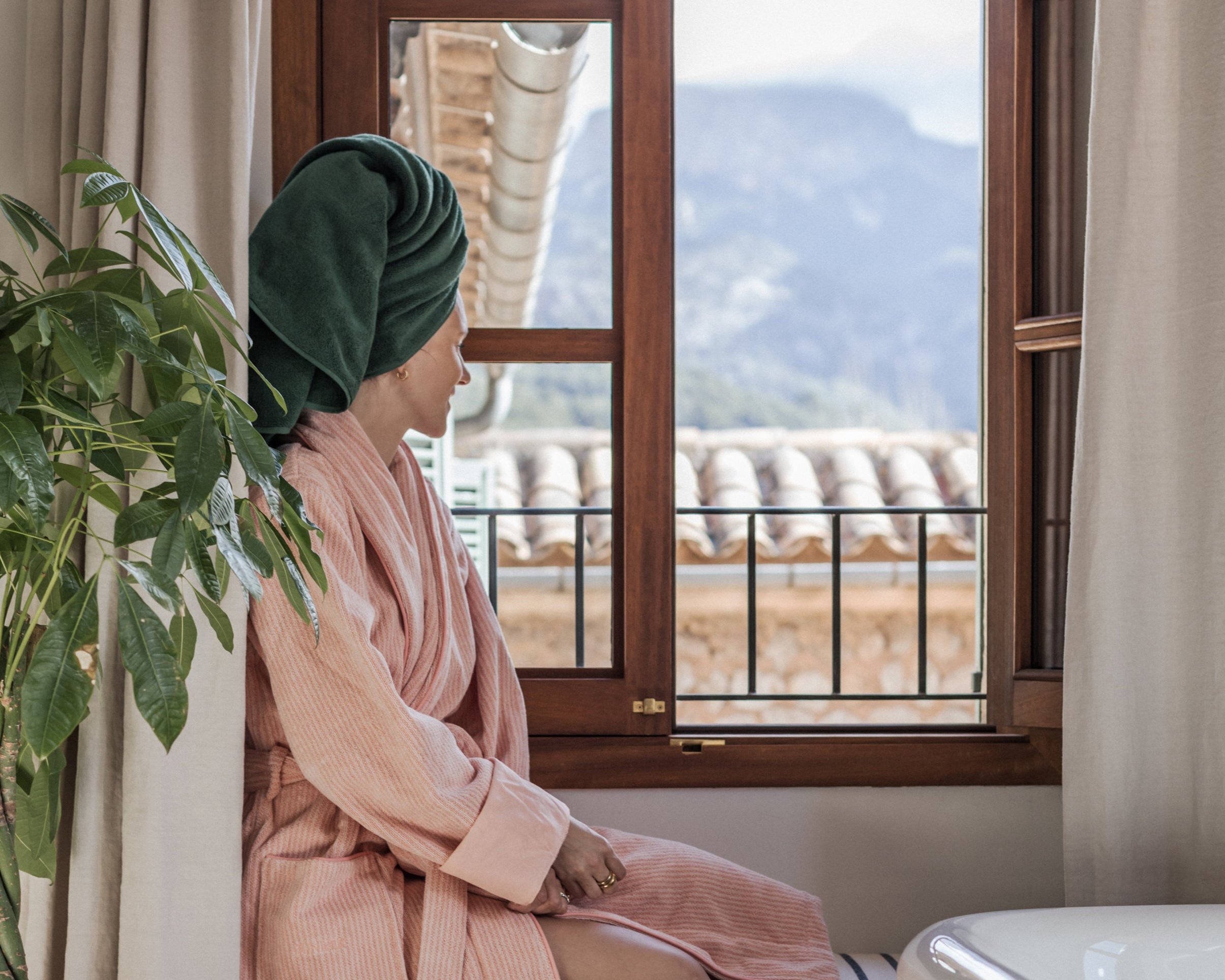 Mörka gröna handdukar Juniper